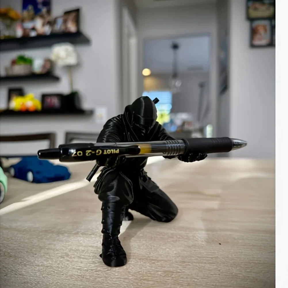 🥷 Porte-Stylos Ninja Anime 3D ⚔️ | Organiseur de Bureau Original 🎨 Pot à Crayons Manga 📚 Décoration Geek 🎁